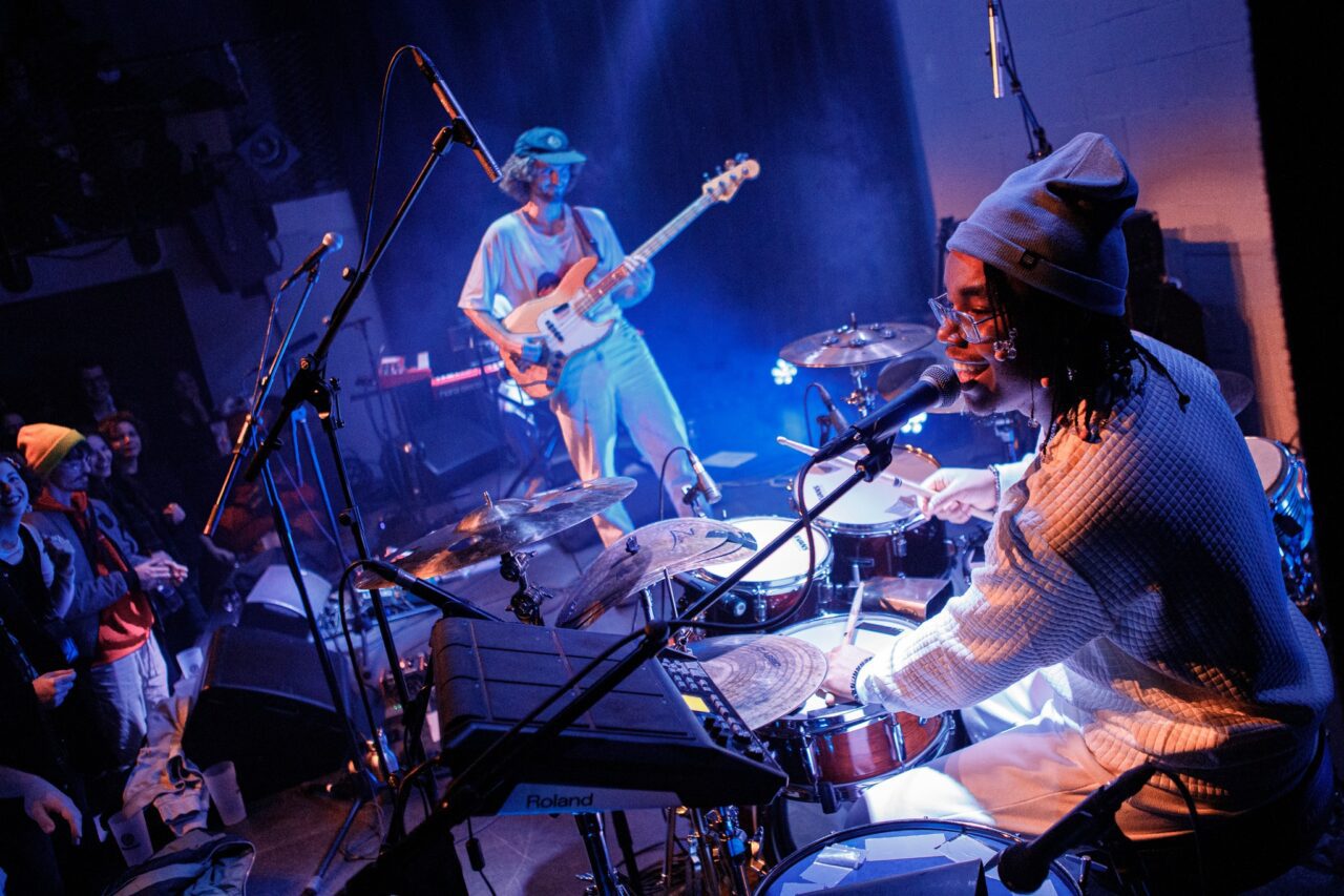 Temple by Jasual Cazz: Theo Boero (left) and Japhet Boristhene (right) performing live in Lyon